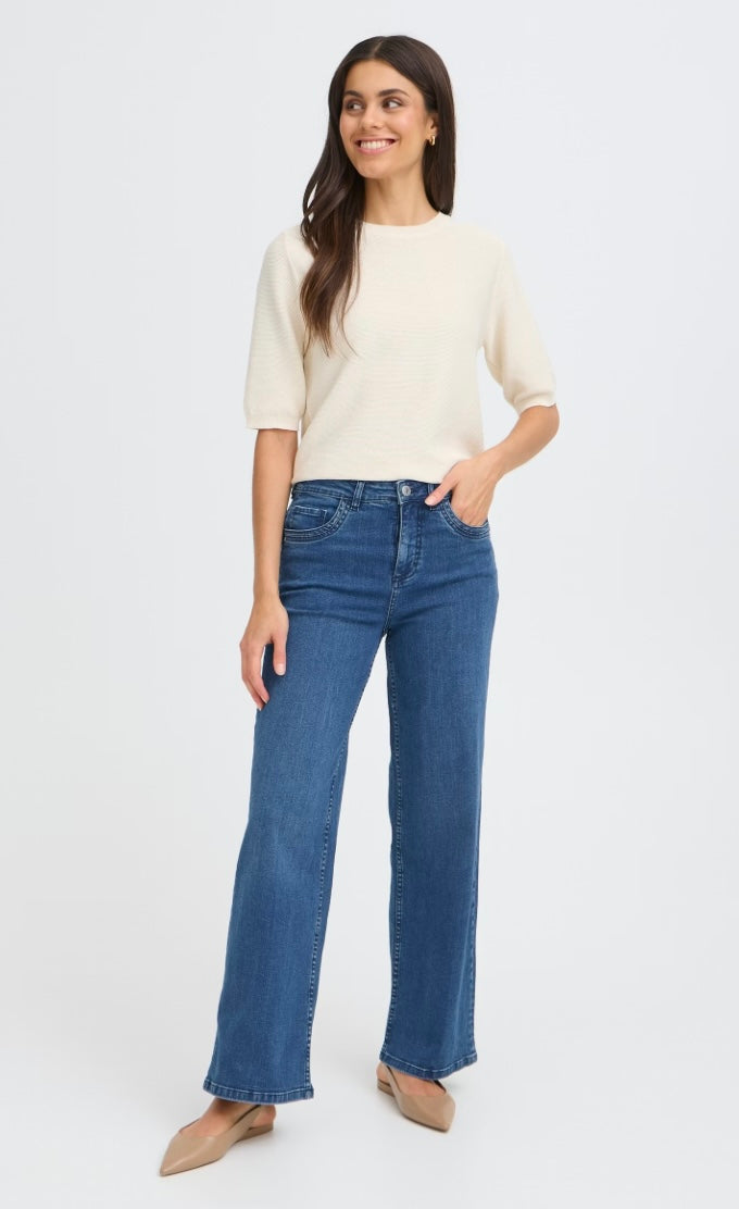 MID BLUE DENIM OVER HANNA JEAN