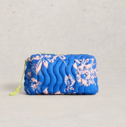 BLUE MULTI SHELBY QUILTED WASH BAG