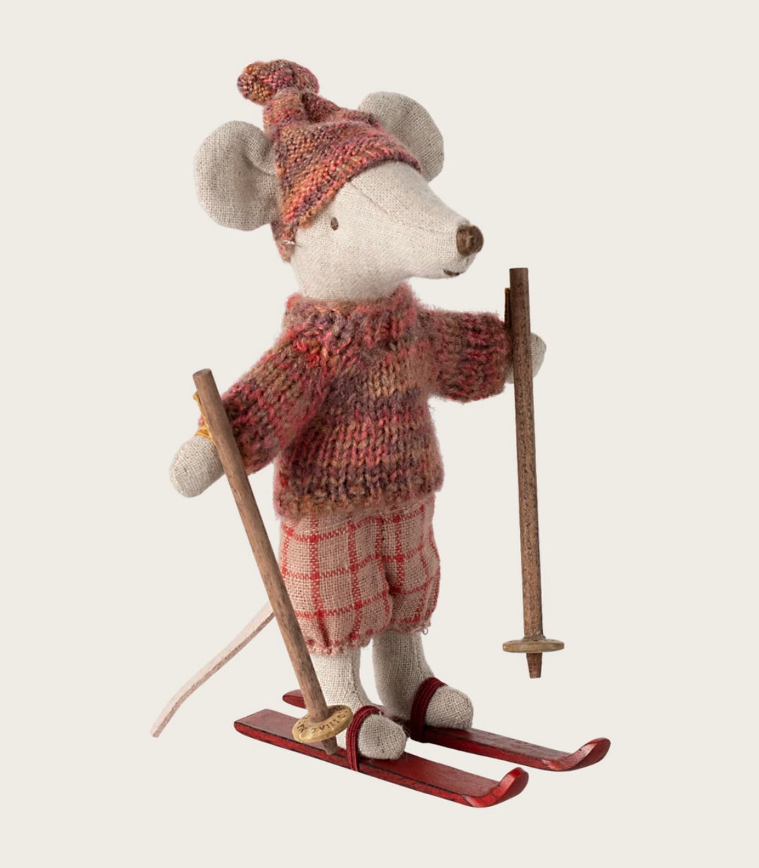 BIG SISTER WINTER MOUSE WITH SKI SET