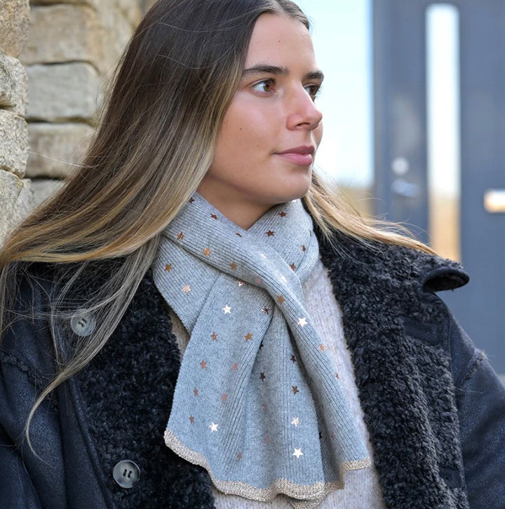 GREY METALLIC STARS PULL THROUGH SCARF