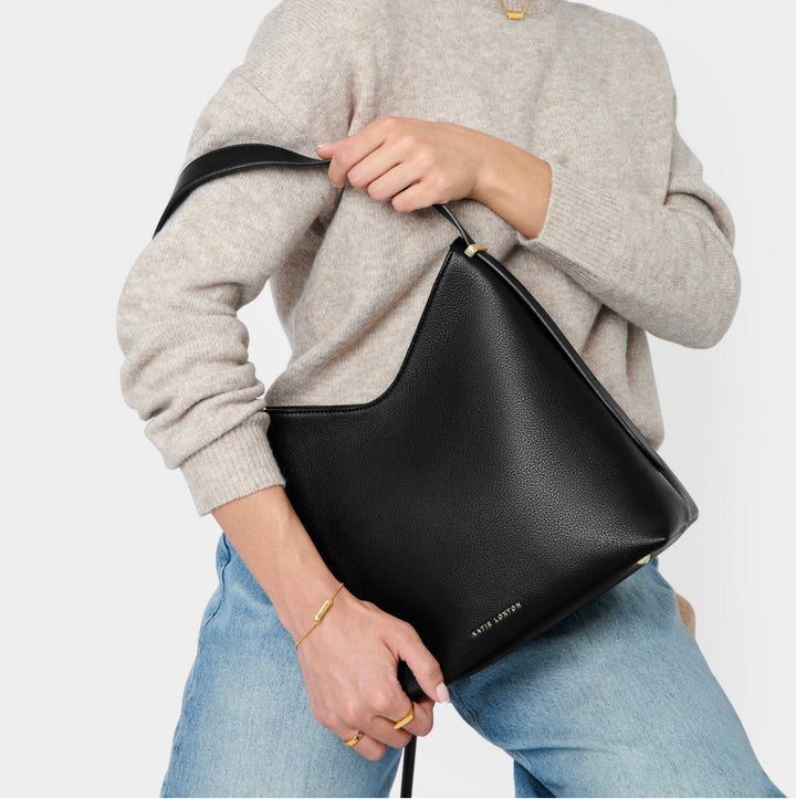 CAMILLE SHOULDER BAG IN BLACK