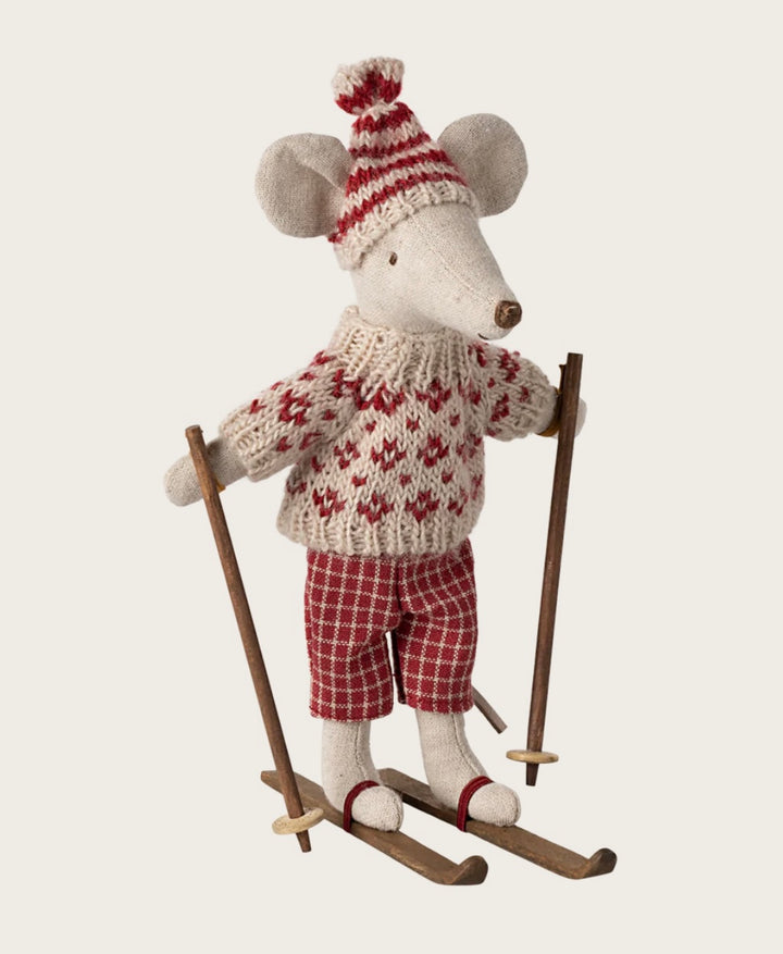 RED MUM WINTER MOUSE WITH SKI SET