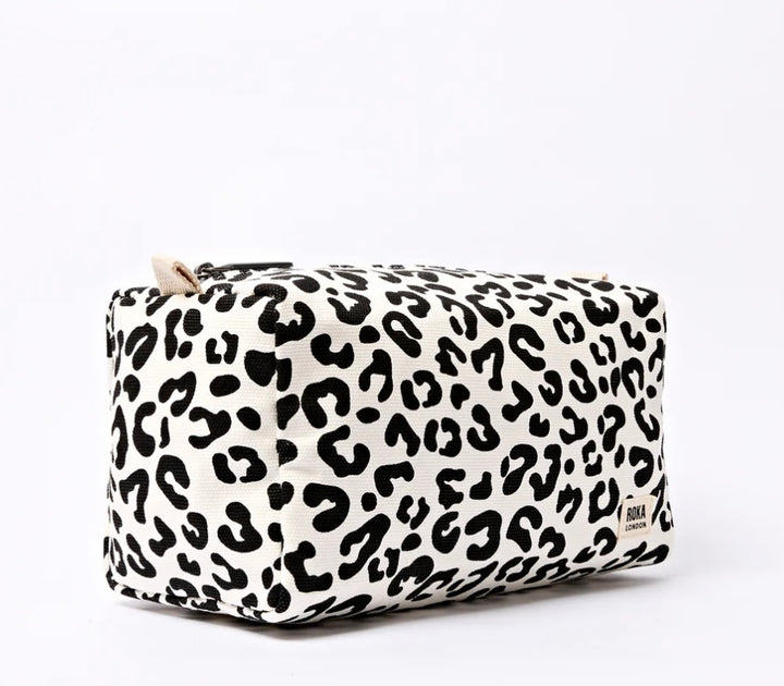MAYFAIR COTTON CANVAS SMALL WASH BAG SUMMER LEOPARD