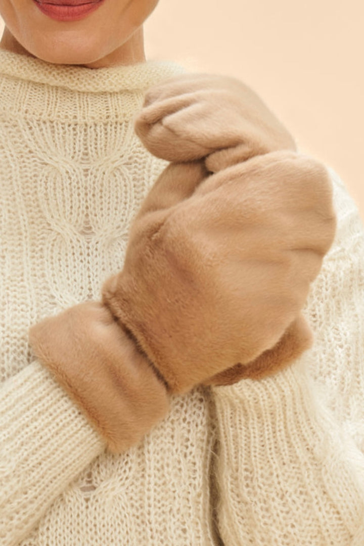 TAUPE FLUFFY TEDDY MITTENS