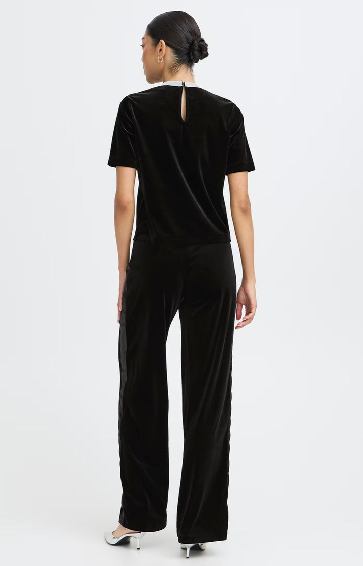 TRUE BLACK PERLINA SHORT BLOUSE