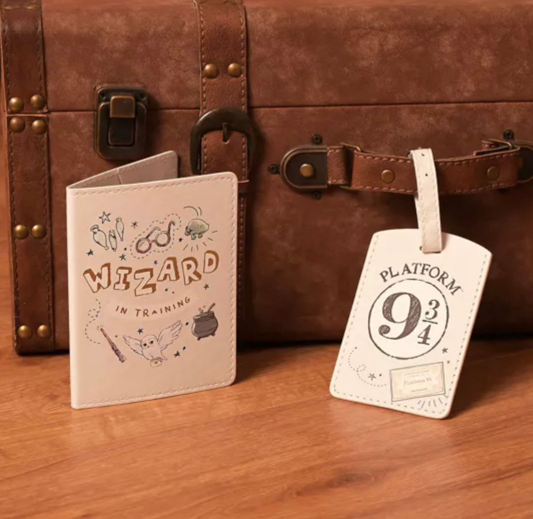 HARRY POTTER CHARMS WIZARD IN TRAINING PASSPORT SET