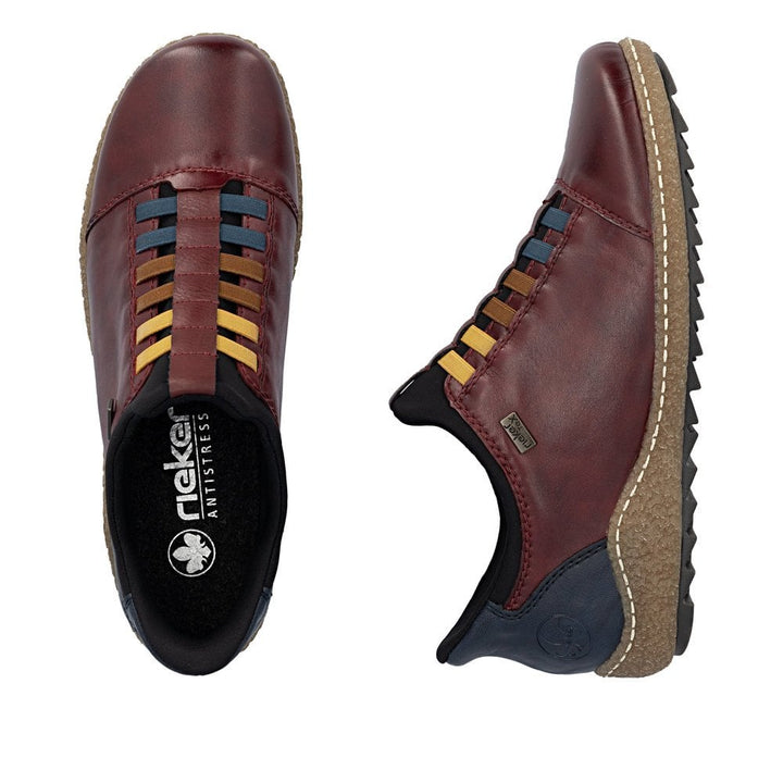 RED ELASTICATED SHOE