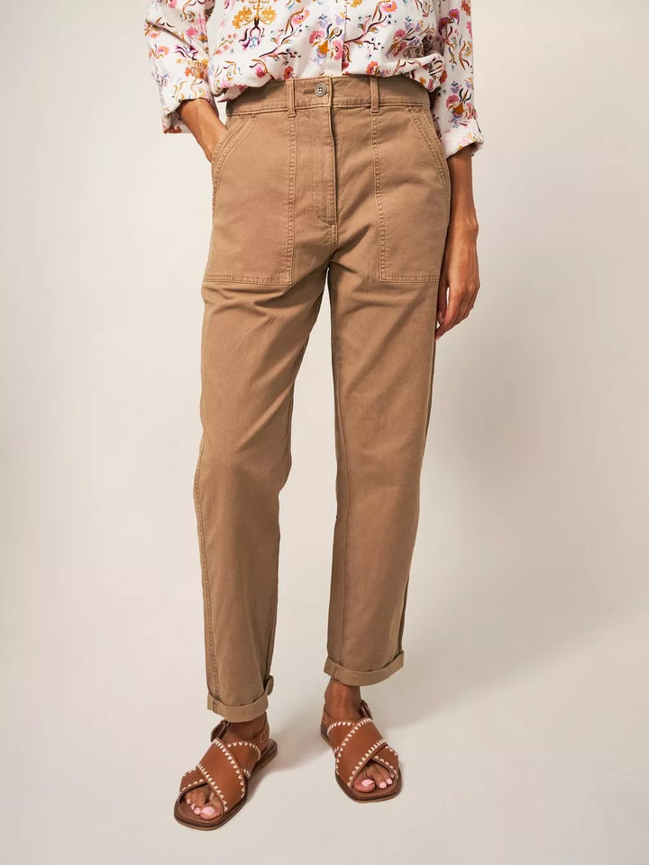 MID TAN TWISTER CHINO TROUSER