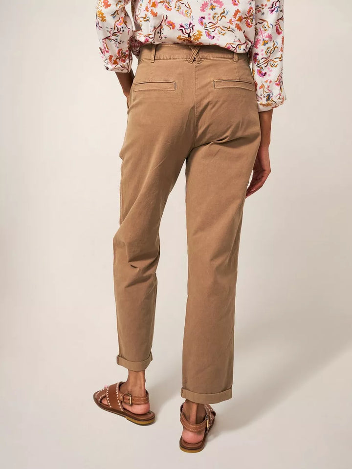 MID TAN TWISTER CHINO TROUSER