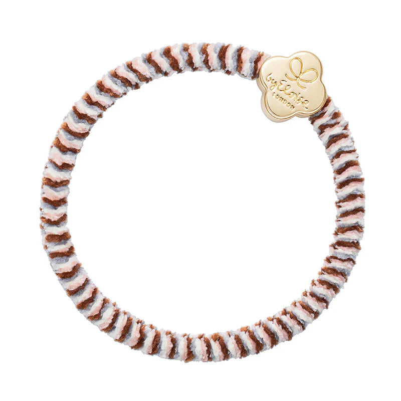 VELVET GOLD QUATREFOIL SOFT NEUTRALS