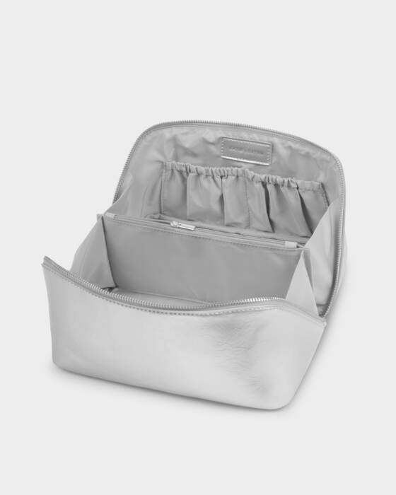 LARGE PATENT CRACKLE SILVER MAKEUP & WASH BAG