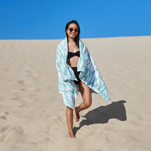 SOFT SEAFOAM QUICK DRY BEACH TOWEL