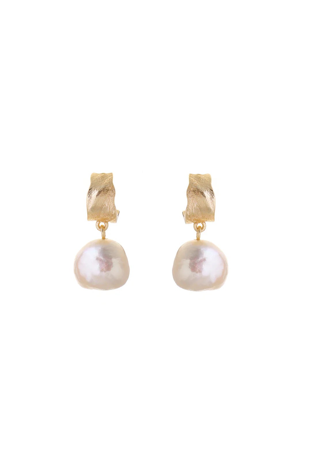 GOLD FRESHWATER PEARL EARRINGS