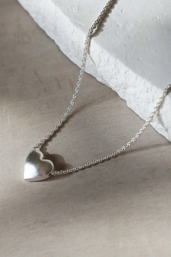 SILVER EMBRACE NECKLACE