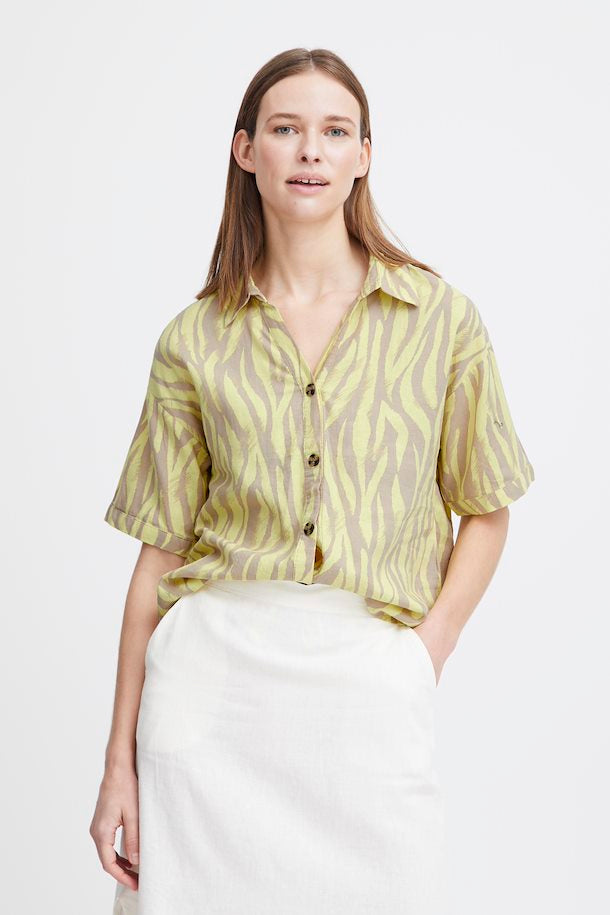 SUNNY LIME ANIMAL MIX FALAKKA SHORT SLEEVE SHIRT