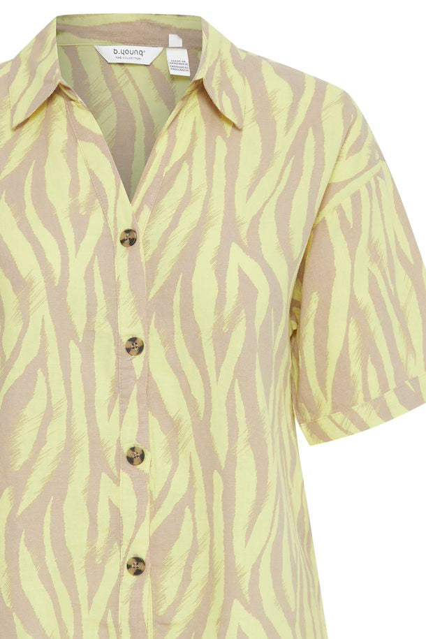 SUNNY LIME ANIMAL MIX FALAKKA SHORT SLEEVE SHIRT