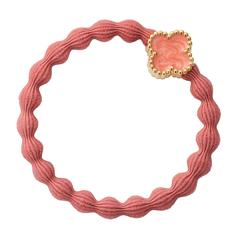 CORAL ENAMEL GOLD QUATREFOIL