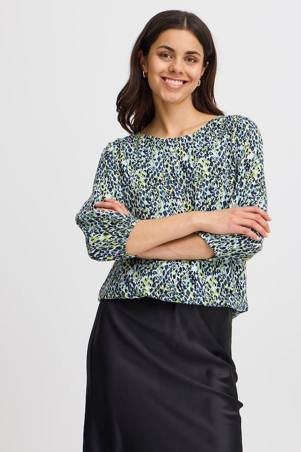 GREEN BAY PRINT FLOWY BLOUSE