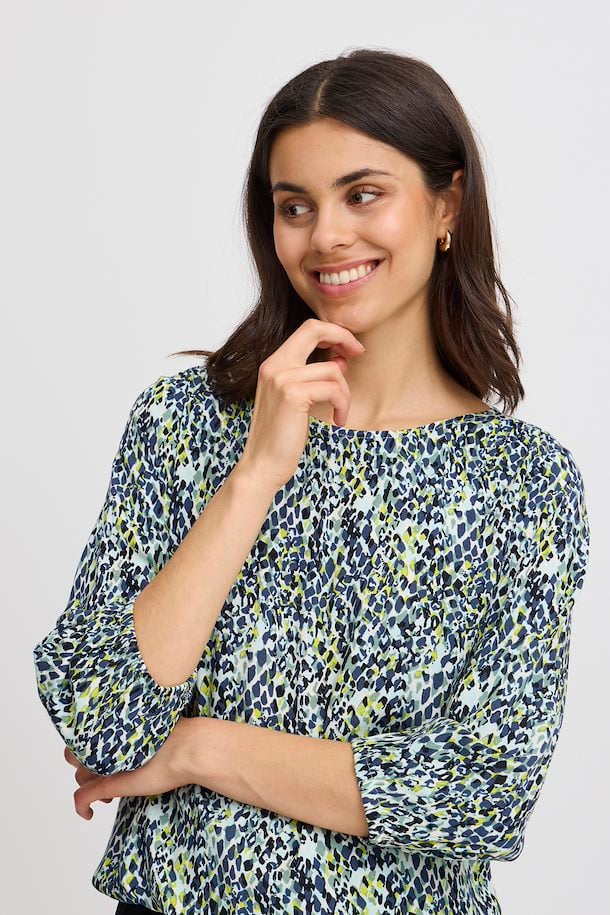 GREEN BAY PRINT FLOWY BLOUSE