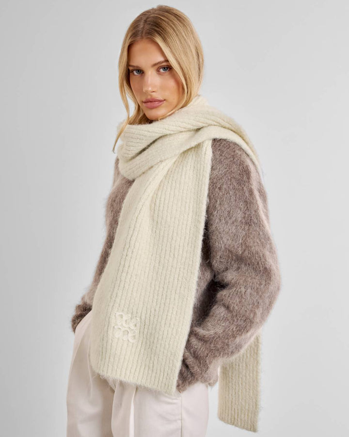 CREAM LOGO APPLIQUÉ SCARF