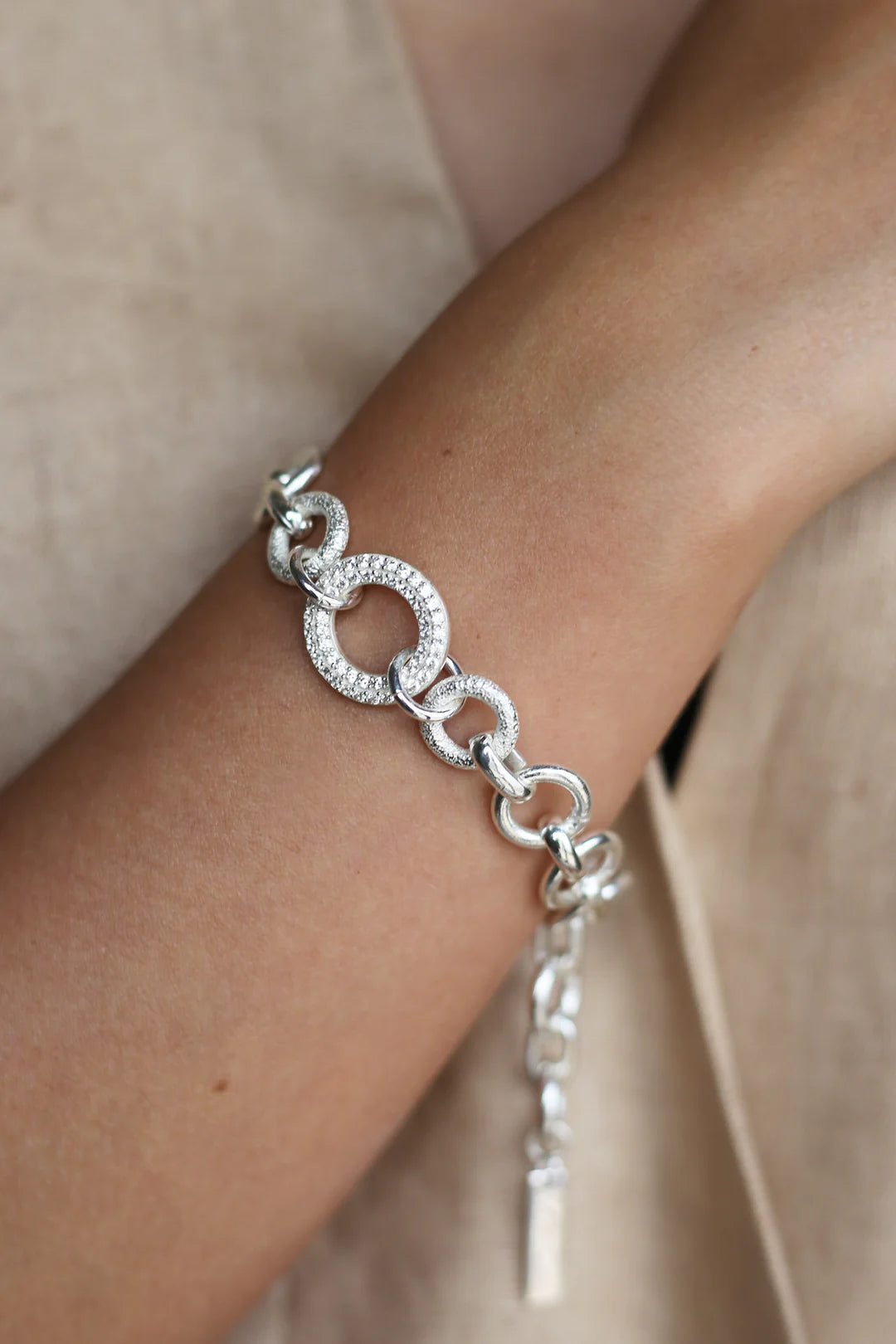 GRAND SILVER BRACELET