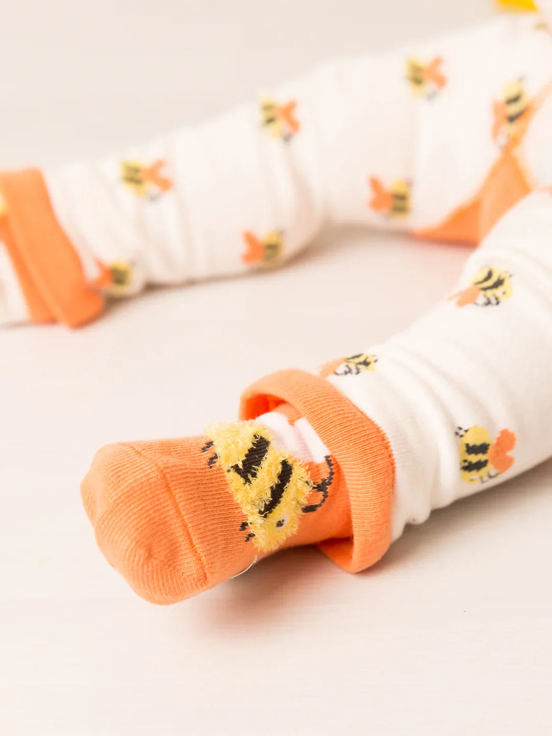 HONEY BEE SOCKS