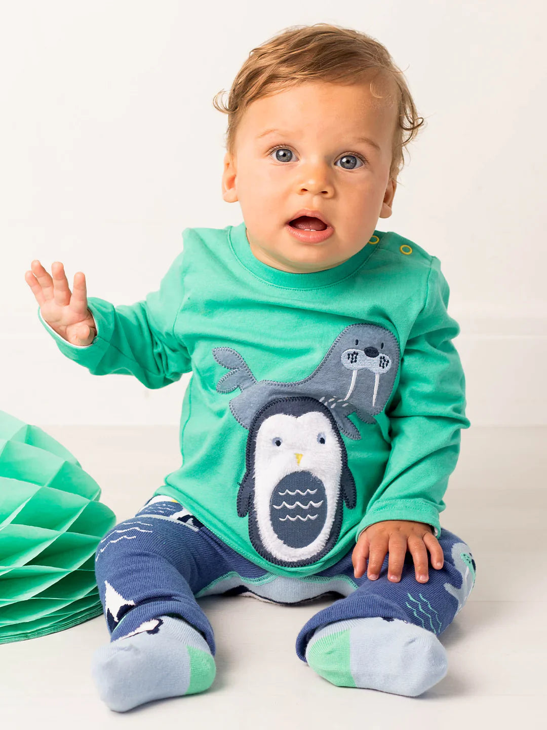 ARCTIC FRIENDS TOP