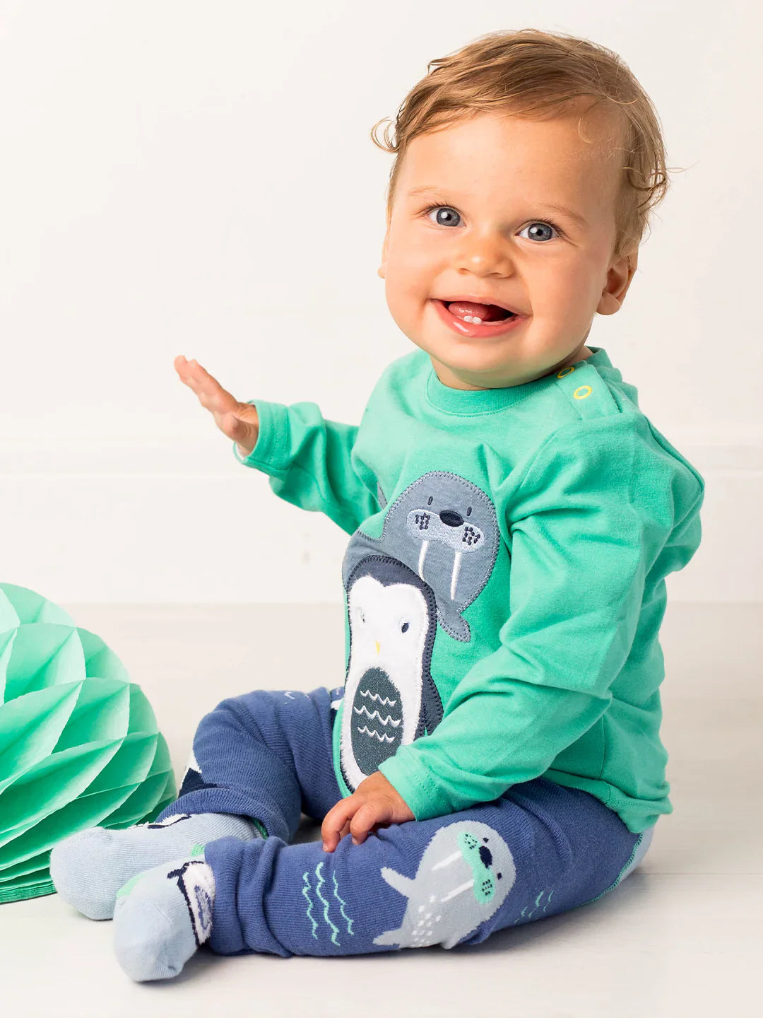 ARCTIC FRIENDS TOP