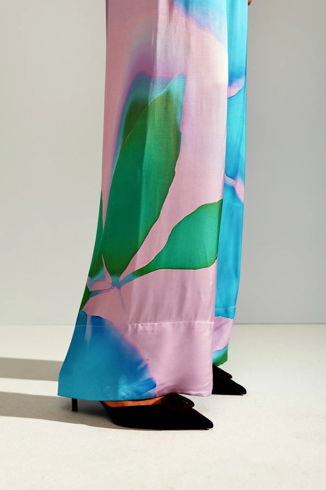 ORCHID BLOOM SUNLEE TROUSER
