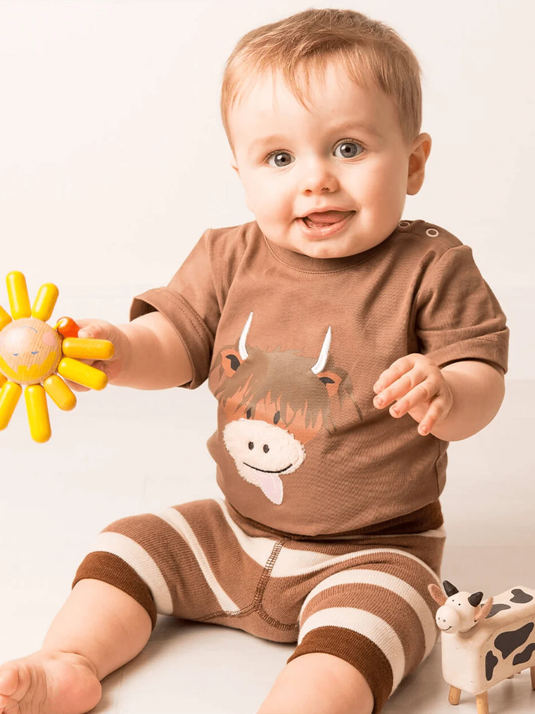 NEUTRAL HAMISH COW SHORTS