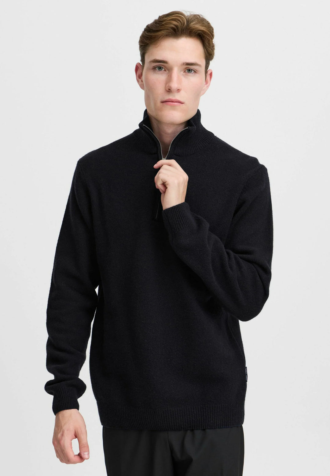 DARK NAVY KARL HALF ZIP LAMBS WOOL KNIT