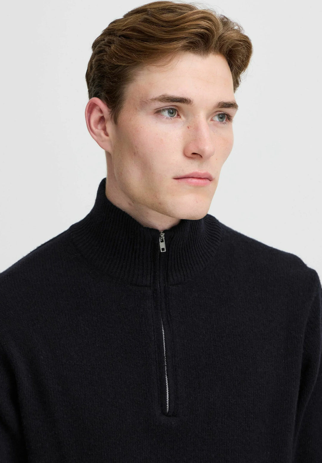 DARK NAVY KARL HALF ZIP LAMBS WOOL KNIT