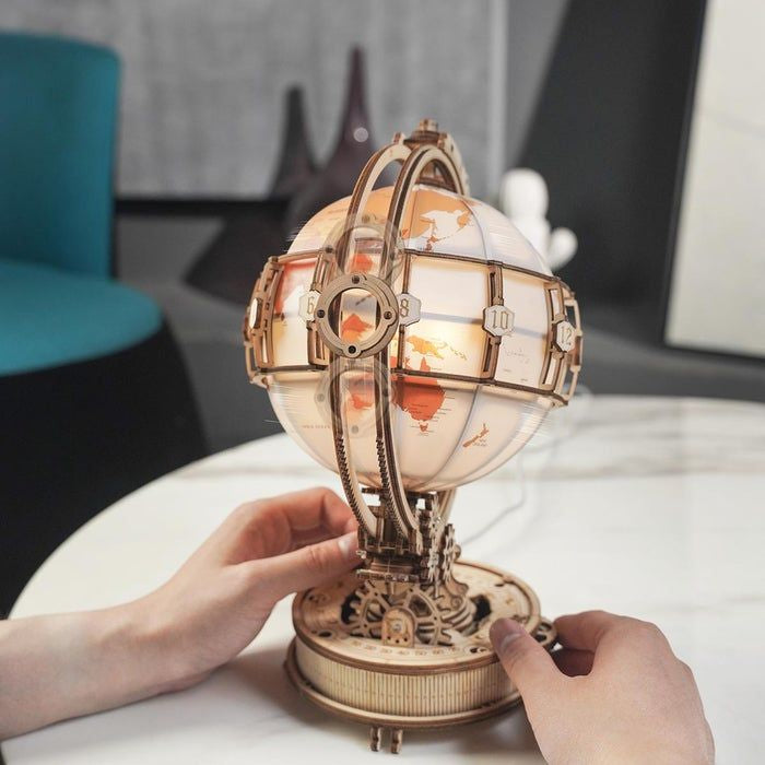 LUMINOUS GLOBE WOODEN PUZZLE