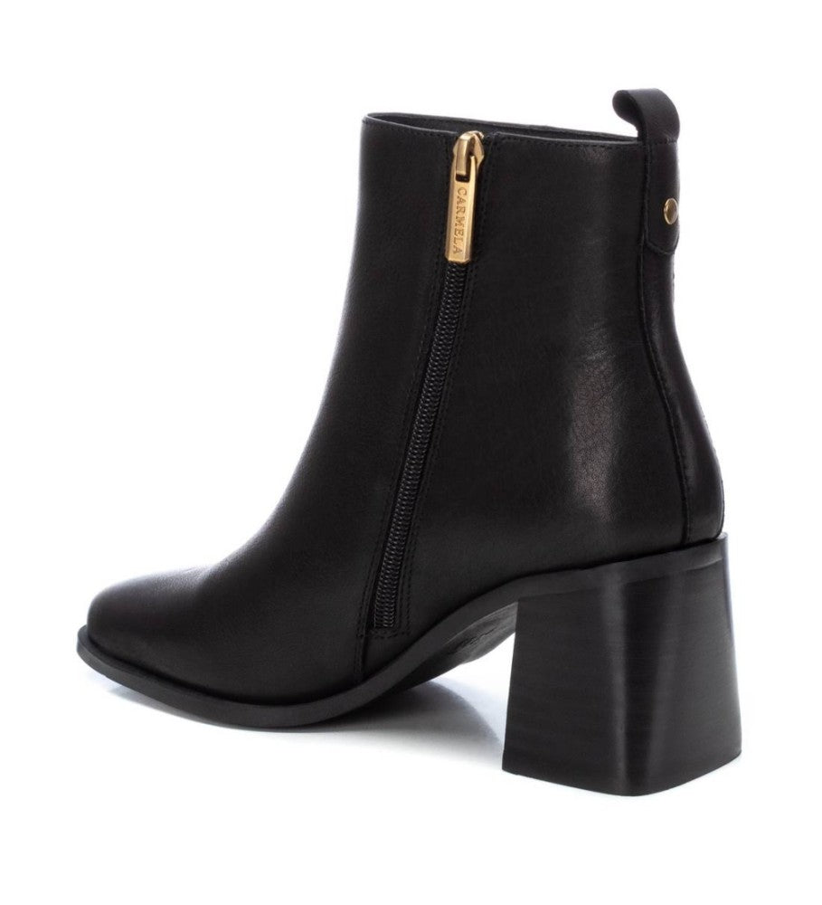 BLACK LEATHER BLOCK HEEL ANKLE BOOT