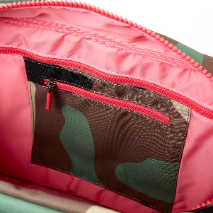 Gatwick Medium Duffel Bag in Vintage Camo Canvas - Medium