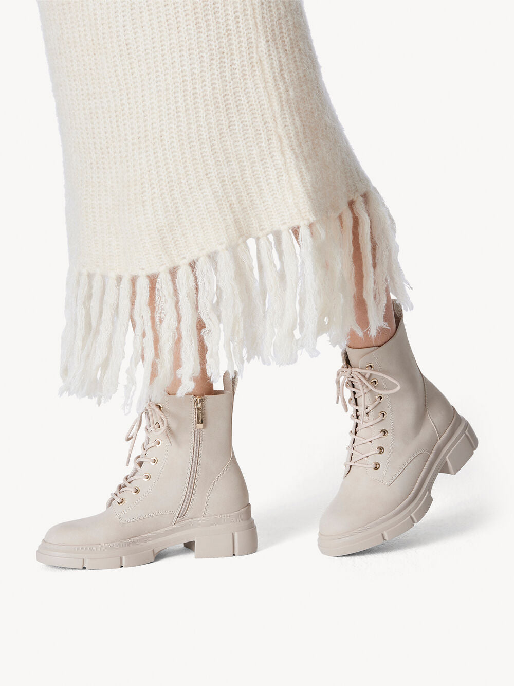 SHELL LACE UP BOOT