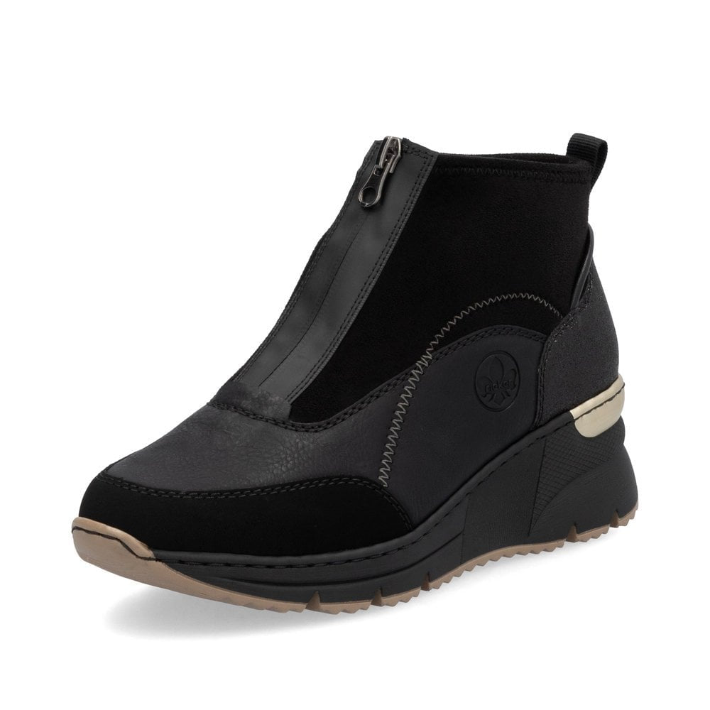 BLACK WEDGE TRAINER BOOT