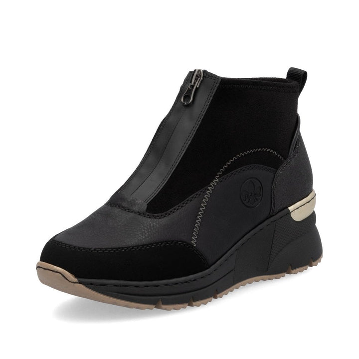 BLACK WEDGE TRAINER BOOT