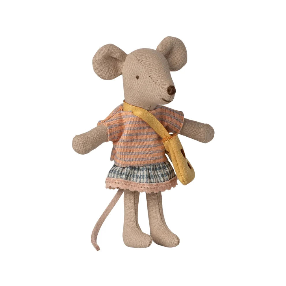 LITTLE SISTER MOUSE WITH BAG