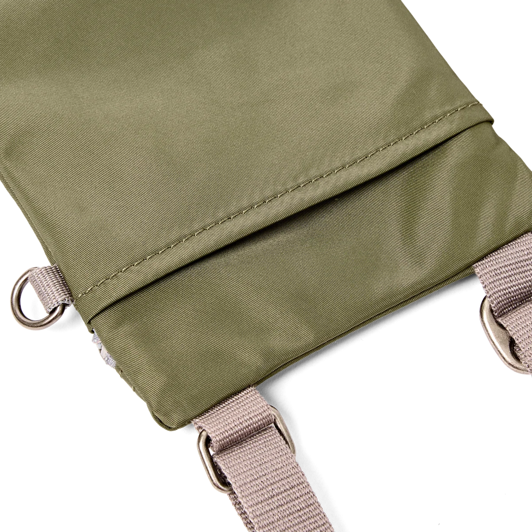 Chelsea recycled nylon bag