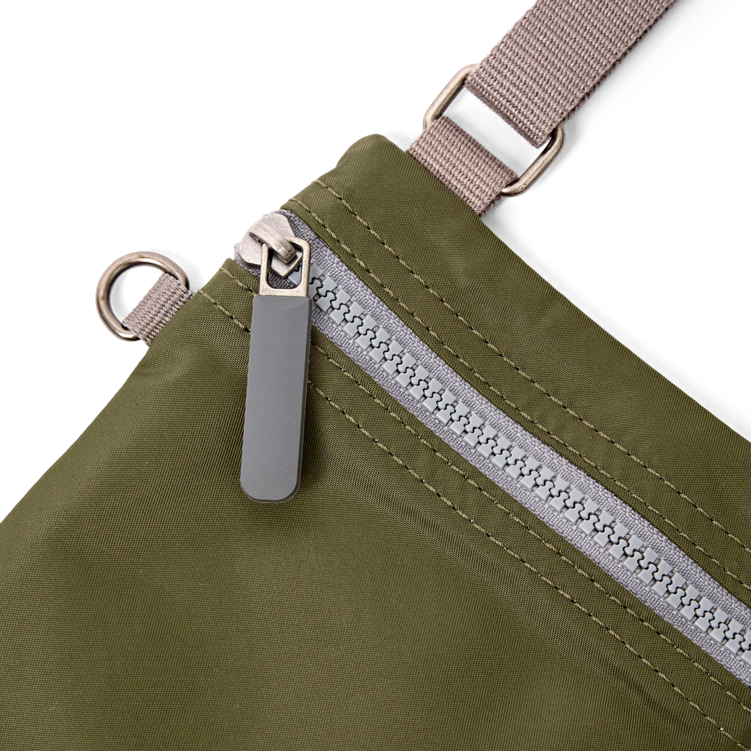 Chelsea recycled nylon bag