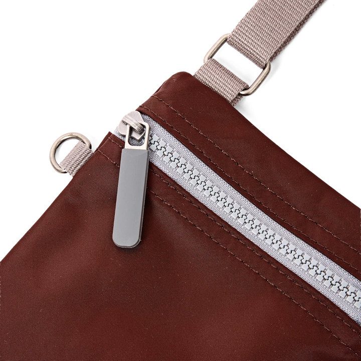 Chelsea recycled nylon bag