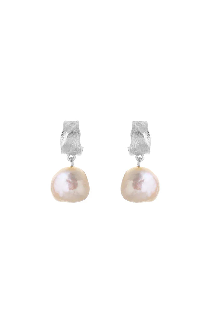 SILVER FRESHWATER PEARL EARRINGS