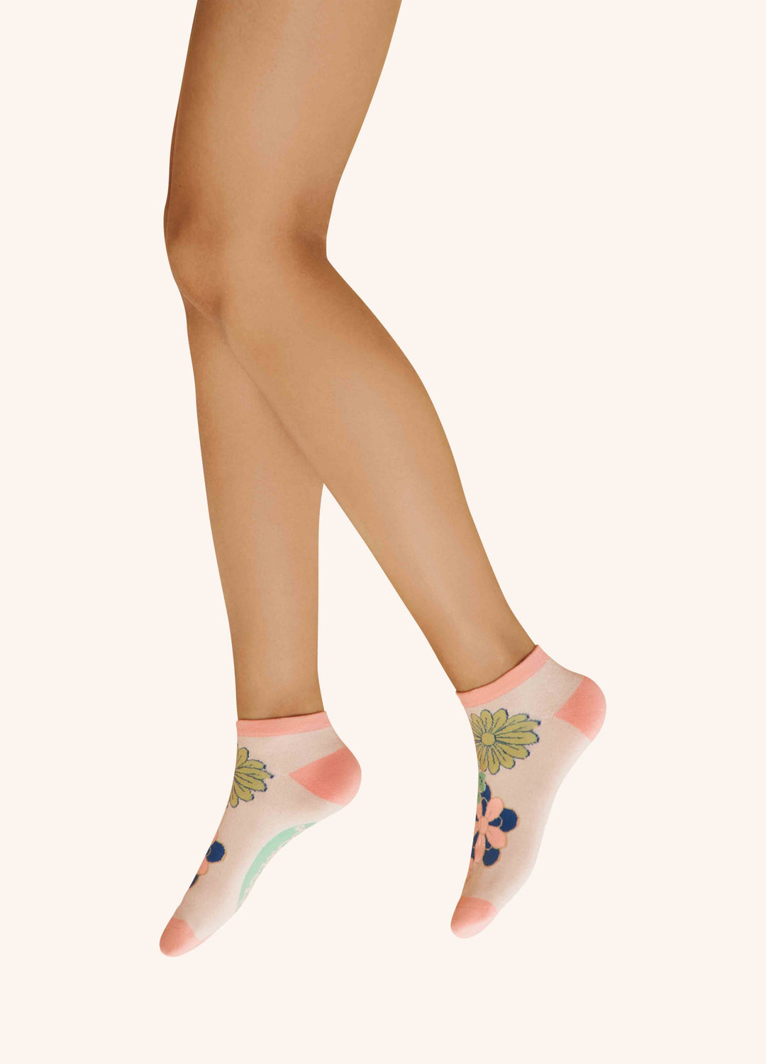 70s Kaleidoscope Floral Trainer Socks - Coconut