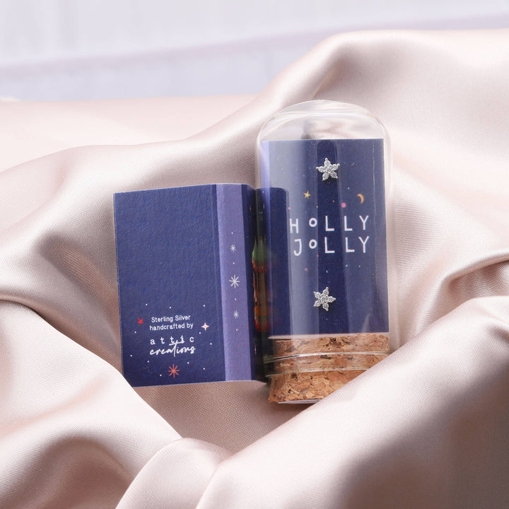 XT004 'HOLLY JOLLY' Little Star Earrings: Silver