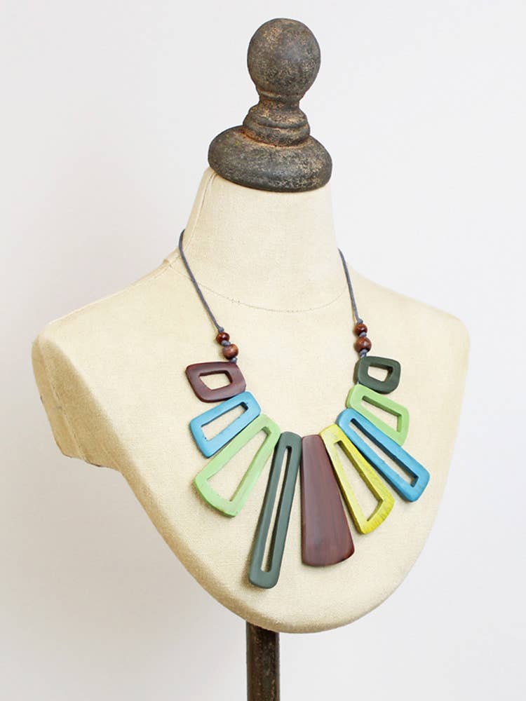 WOODEN "KASANDRA" NECKLACE
