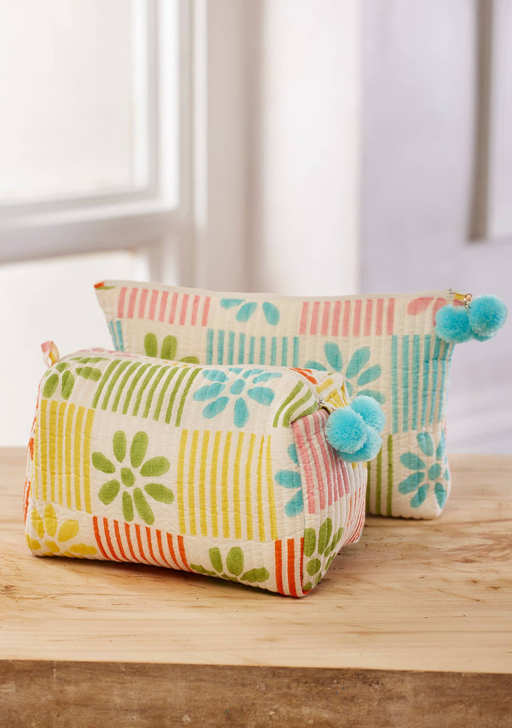Daisy Check Block Print Wash Bag