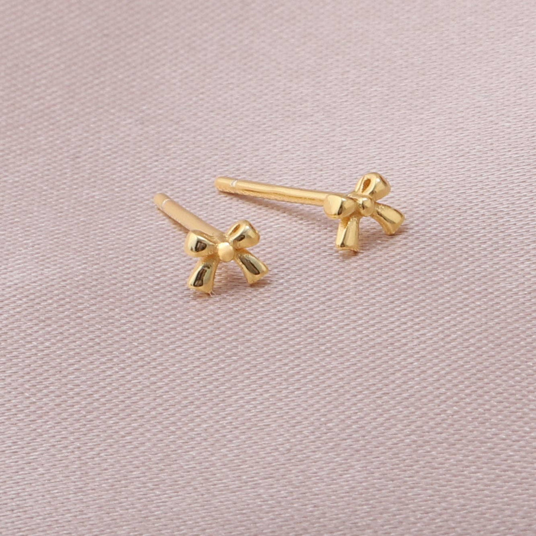 TT72008 KINFOLK Red Ballerina with Tiny bow earrings: Silver