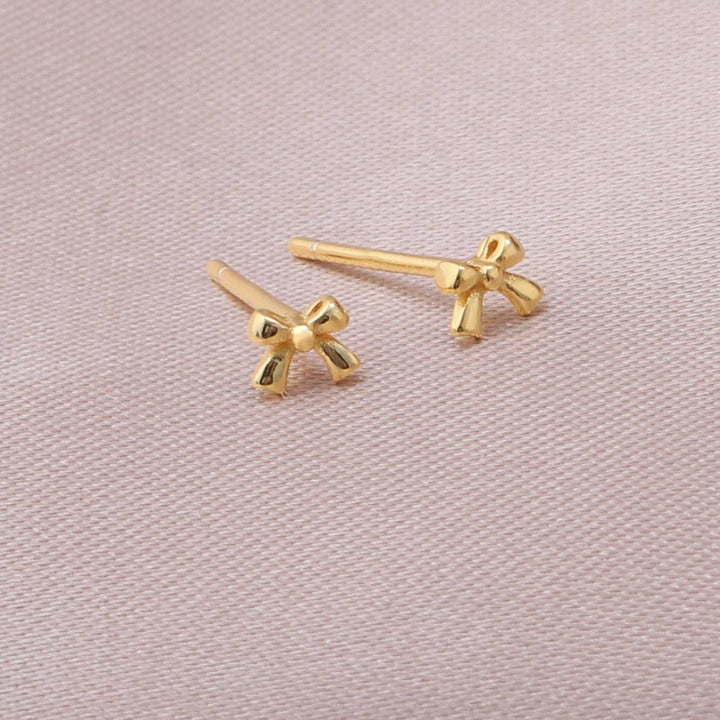 TT72008 KINFOLK Red Ballerina with Tiny bow earrings: Silver