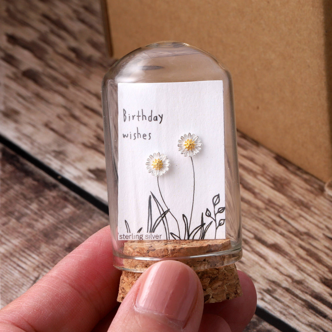 TT51029 Birthday wishes daisy flower earrings